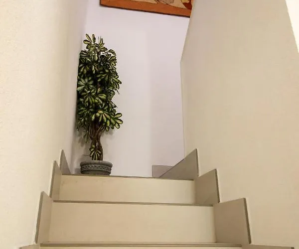 Casa Con Jardin A 5' De Aranda De Duero Holiday home Castrillo de la Vega